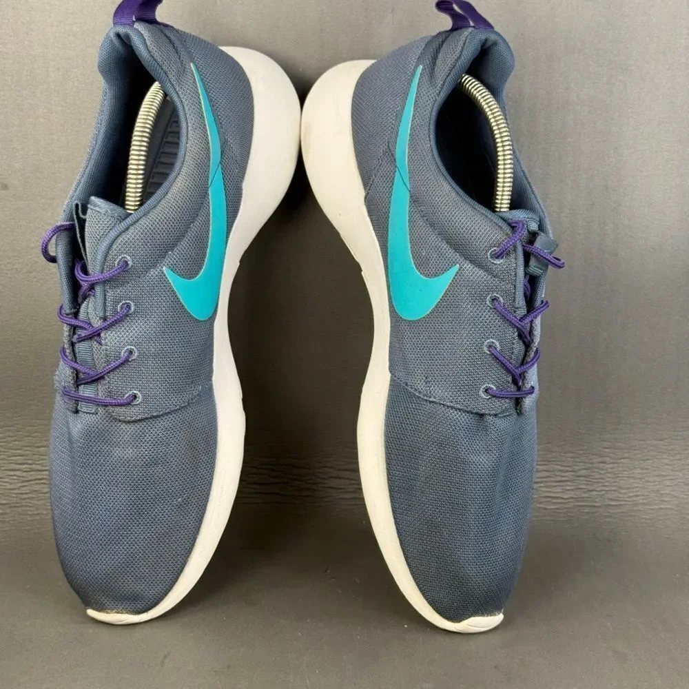 Nike Roshe one athletic sneaker shoes men’s size 12